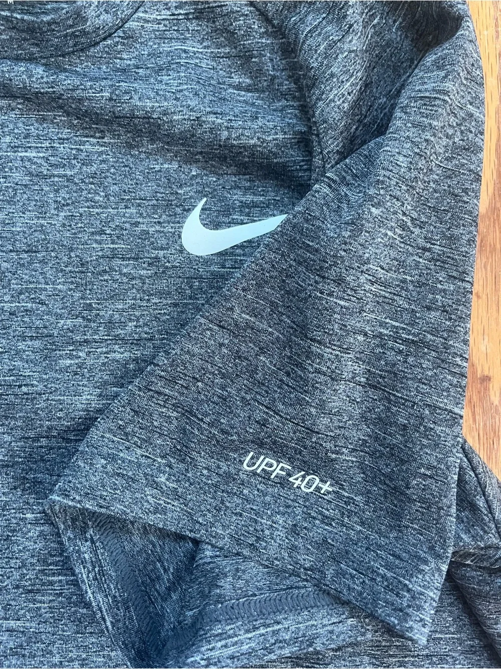 Nike Men's Dri-FIT Heathered Gray Short-Sleeve Shirt